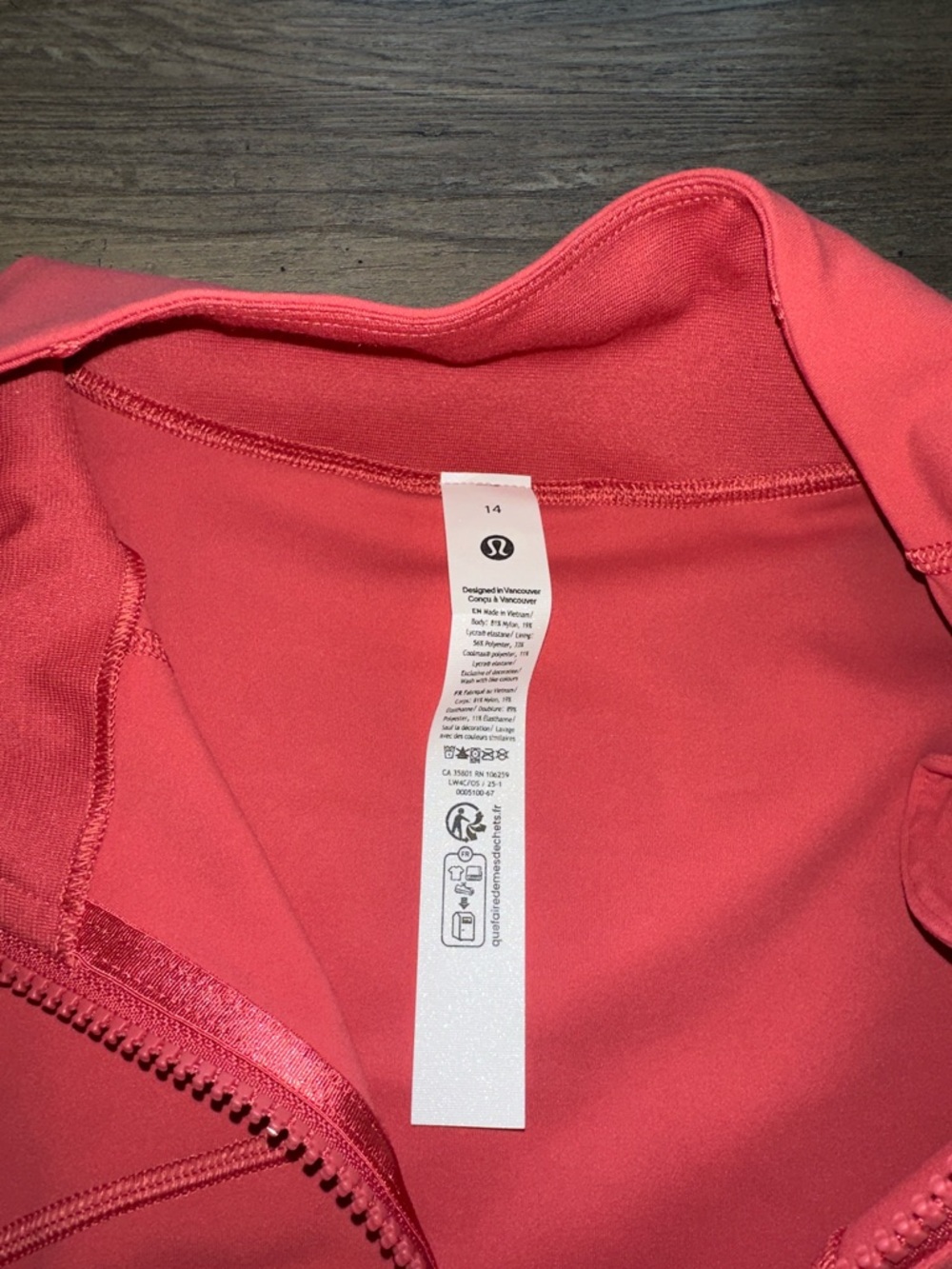 NEW with tags! Lululemon Define Jacket *Nulu
Desert Red sz 14 - Picture 4 of 8